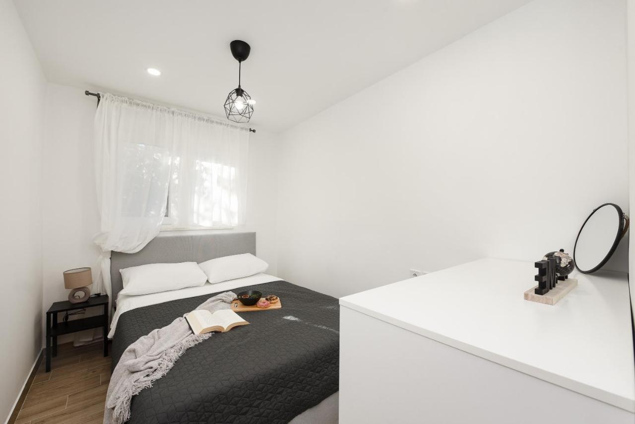L&R Luxury Apartment- Free Parking Zadar Eksteriør bilde