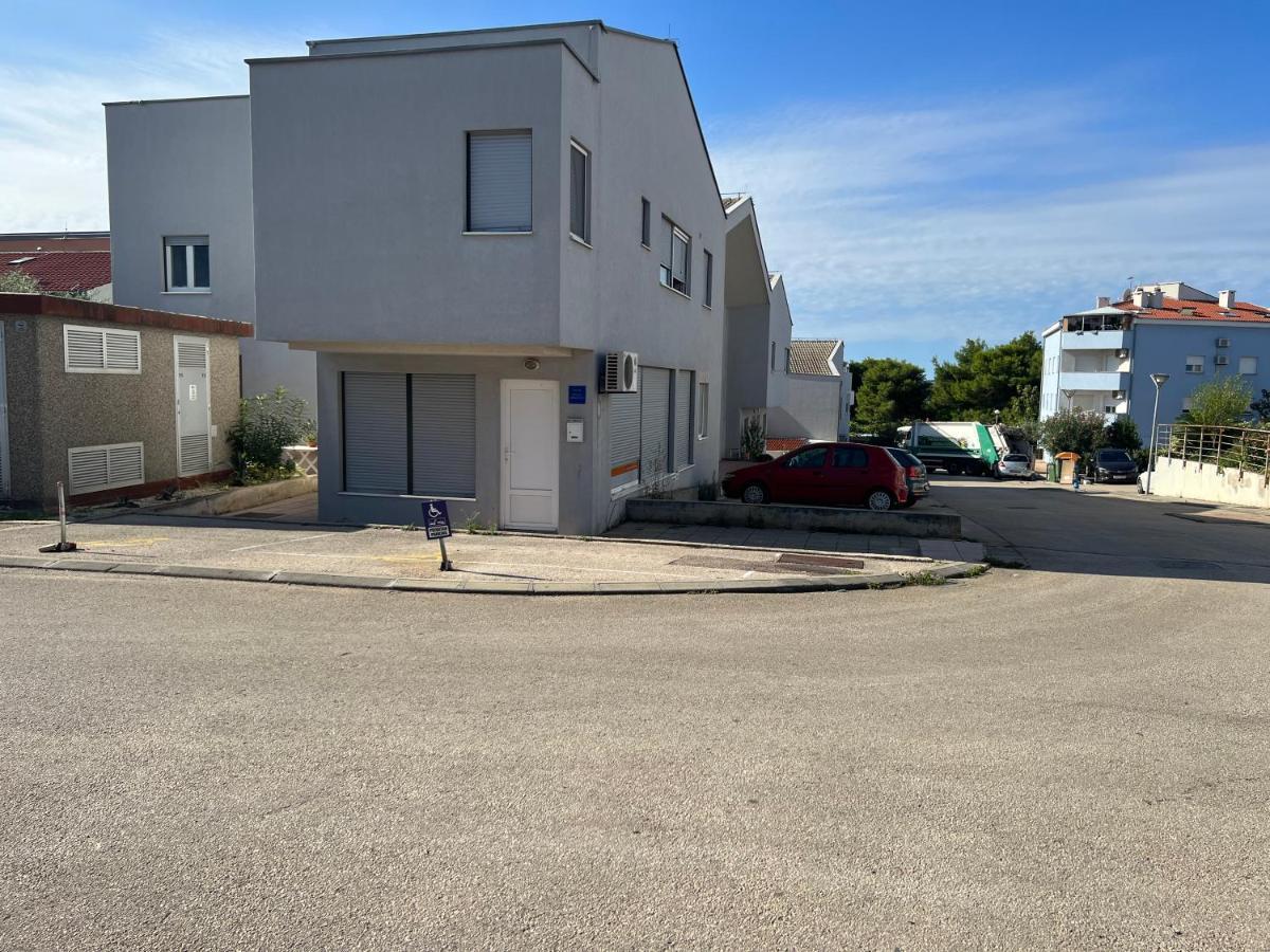 L&R Luxury Apartment- Free Parking Zadar Eksteriør bilde
